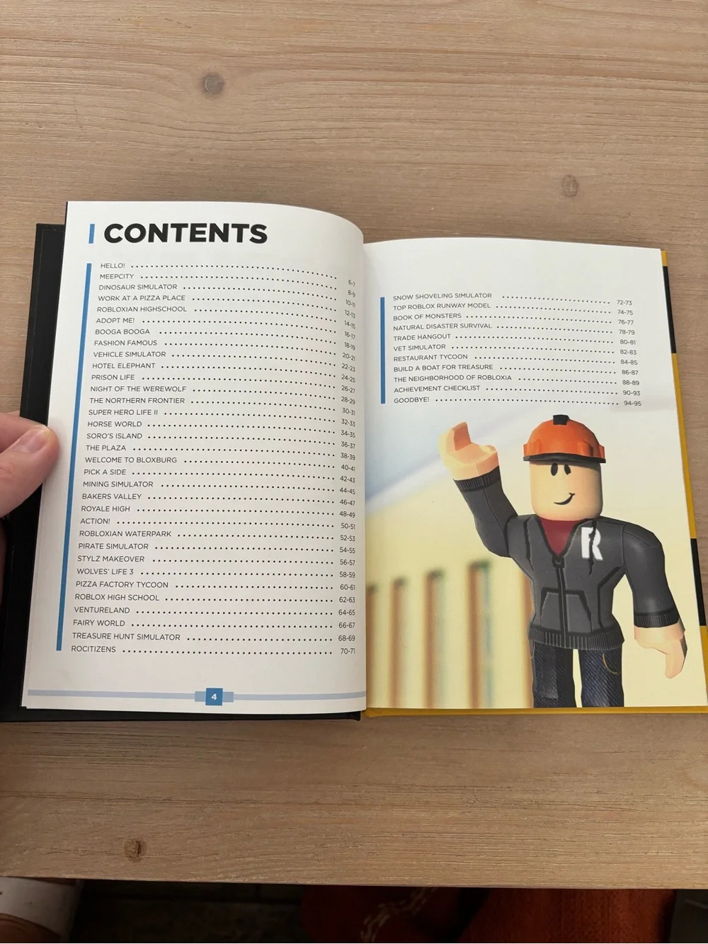 Roblox‎ Top Role-Playing Games Book - A Guide to Over 40 Games Hardcover